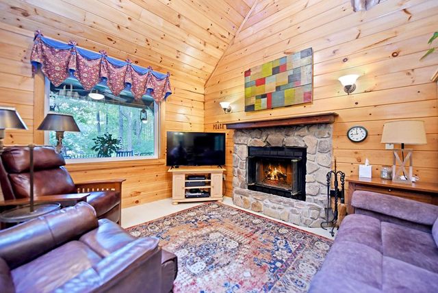 47 Walnut Cove Road, Blairsville, GA 30512