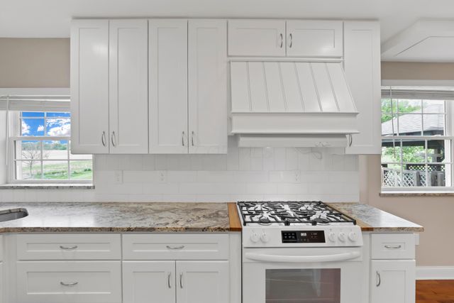 7977 Harlem Road, Westerville, OH 43081