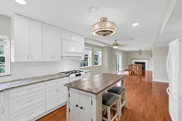 7977 Harlem Road, Westerville, OH 43081