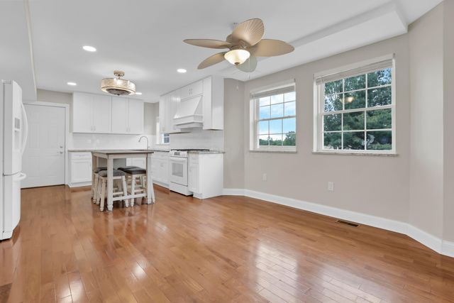 7977 Harlem Road, Westerville, OH 43081