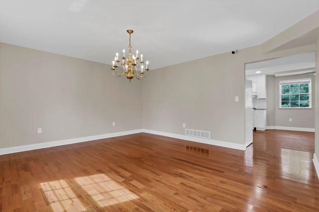 7977 Harlem Road, Westerville, OH 43081