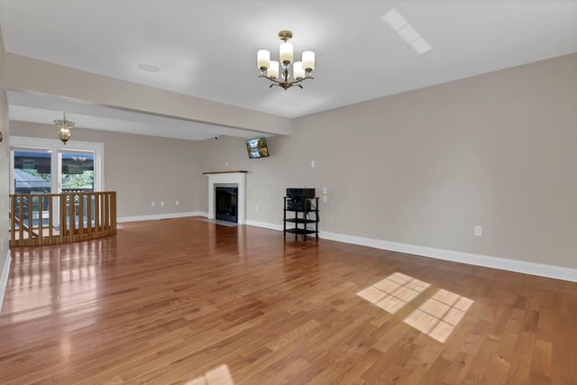 7977 Harlem Road, Westerville, OH 43081