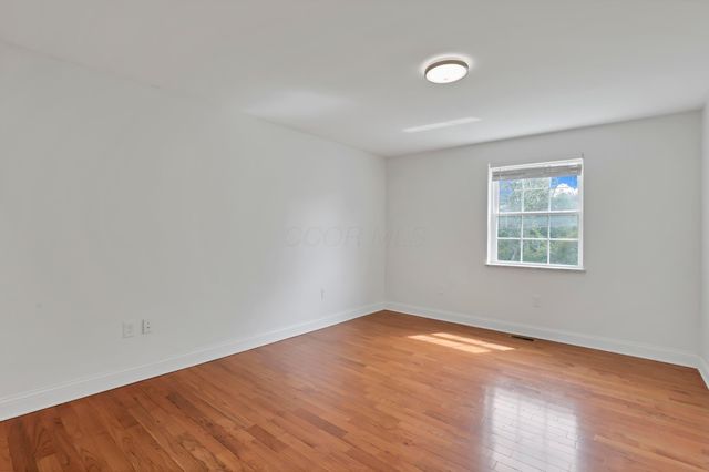 7977 Harlem Road, Westerville, OH 43081