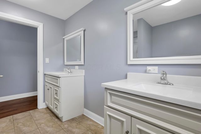 7977 Harlem Road, Westerville, OH 43081