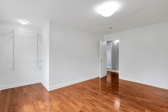 7977 Harlem Road, Westerville, OH 43081
