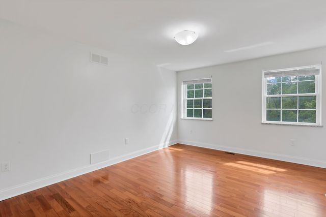 7977 Harlem Road, Westerville, OH 43081