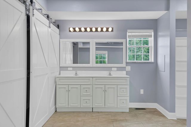 7977 Harlem Road, Westerville, OH 43081