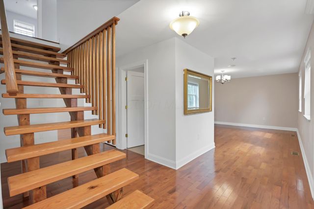 7977 Harlem Road, Westerville, OH 43081