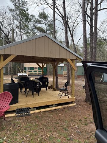 468 East Onalaska Drive E, Onalaska, TX 77360