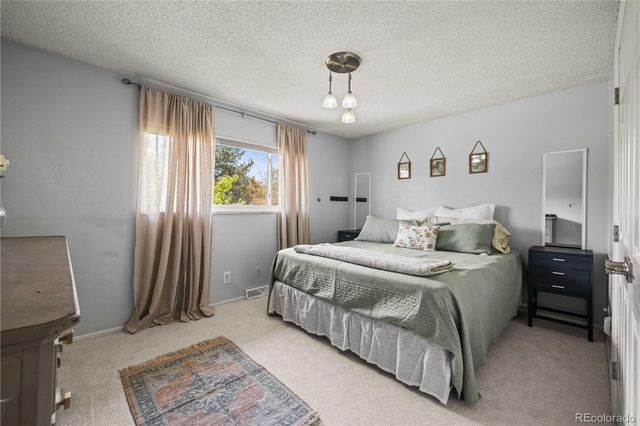 2951 S Downing Street, Englewood, CO 80113