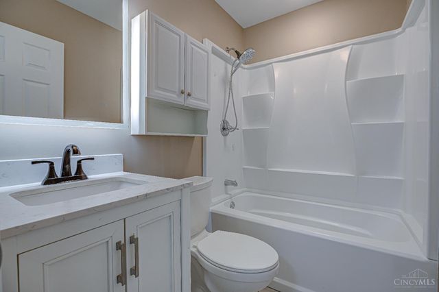 2752 Mancelona Court, Colerain Twp, OH 45251