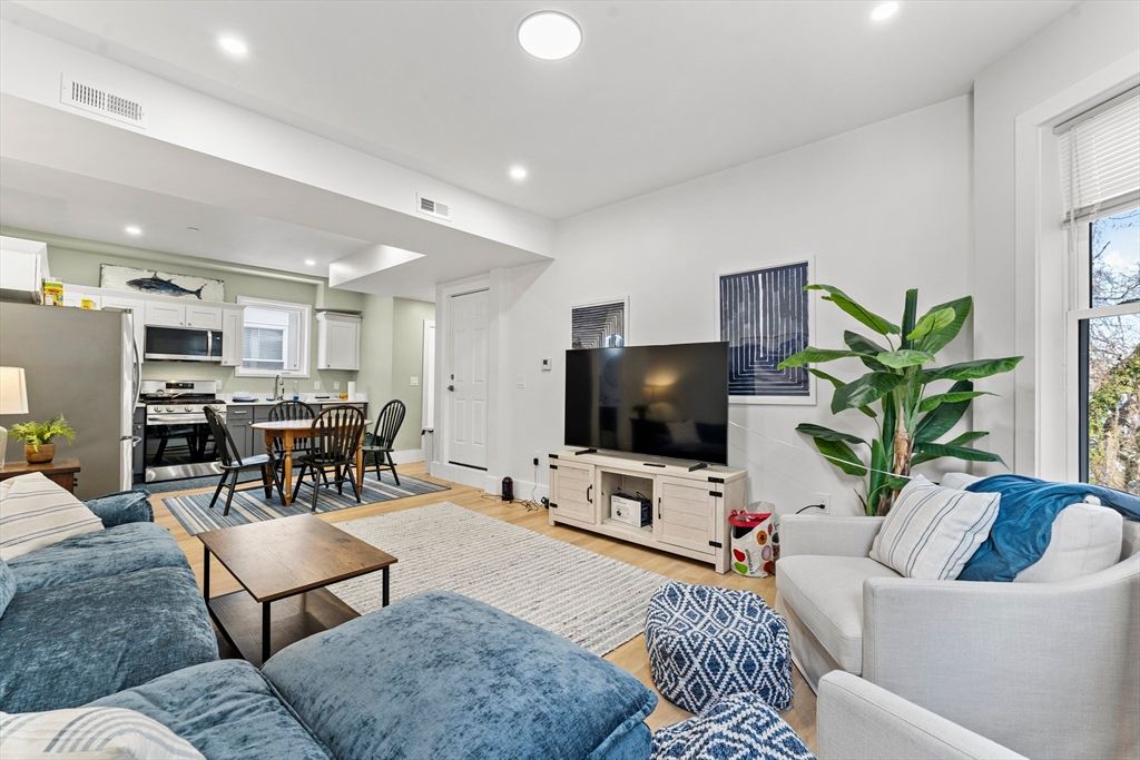 7 Oswald Street 1, Boston, MA 02120