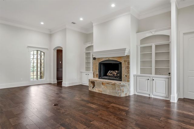 4318 Cascades Boulevard, Tyler, TX 75709