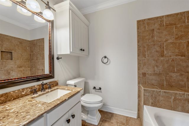 4318 Cascades Boulevard, Tyler, TX 75709