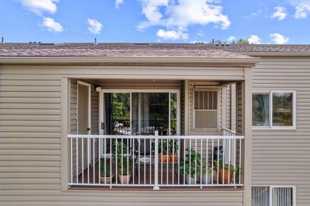 1225 Ferndale Street N B18, Maplewood, MN 55119