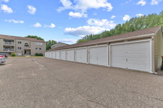 1225 Ferndale Street N B18, Maplewood, MN 55119
