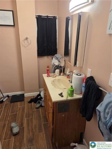 1503 East 6 th, Bethlehem City, PA 18015