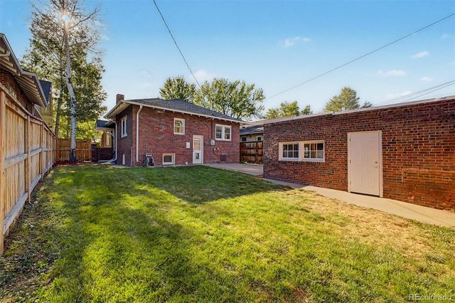 850 Adams Street, Denver, CO 80206