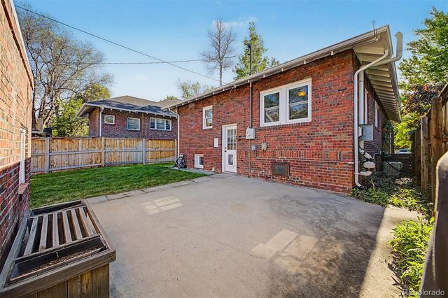 850 Adams Street, Denver, CO 80206