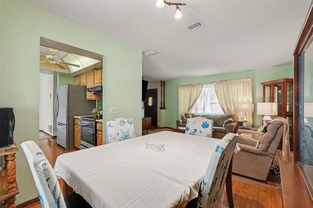 2815 LINDEN TREE STREET, Seffner, FL 33584