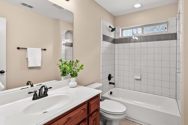 1312 Sea Pines Drive, Savannah, TX 76227