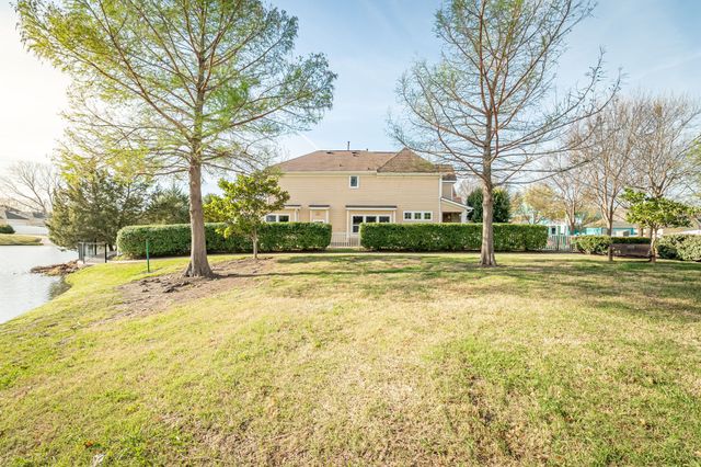 1312 Sea Pines Drive, Savannah, TX 76227