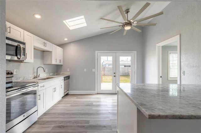 1631 GRANADA AVENUE, Daytona Beach, FL 32117