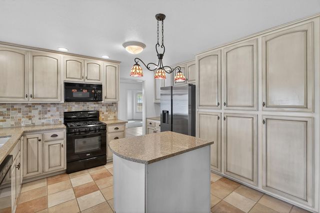 7535 Wynndel Way, Elk Grove, CA 95758