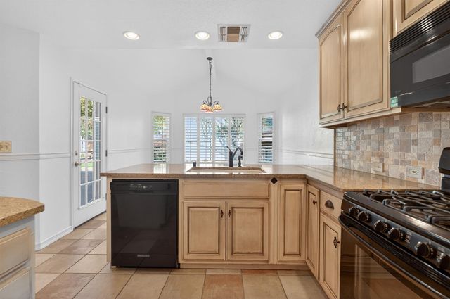 7535 Wynndel Way, Elk Grove, CA 95758