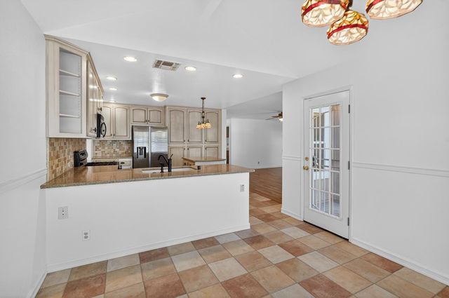 7535 Wynndel Way, Elk Grove, CA 95758