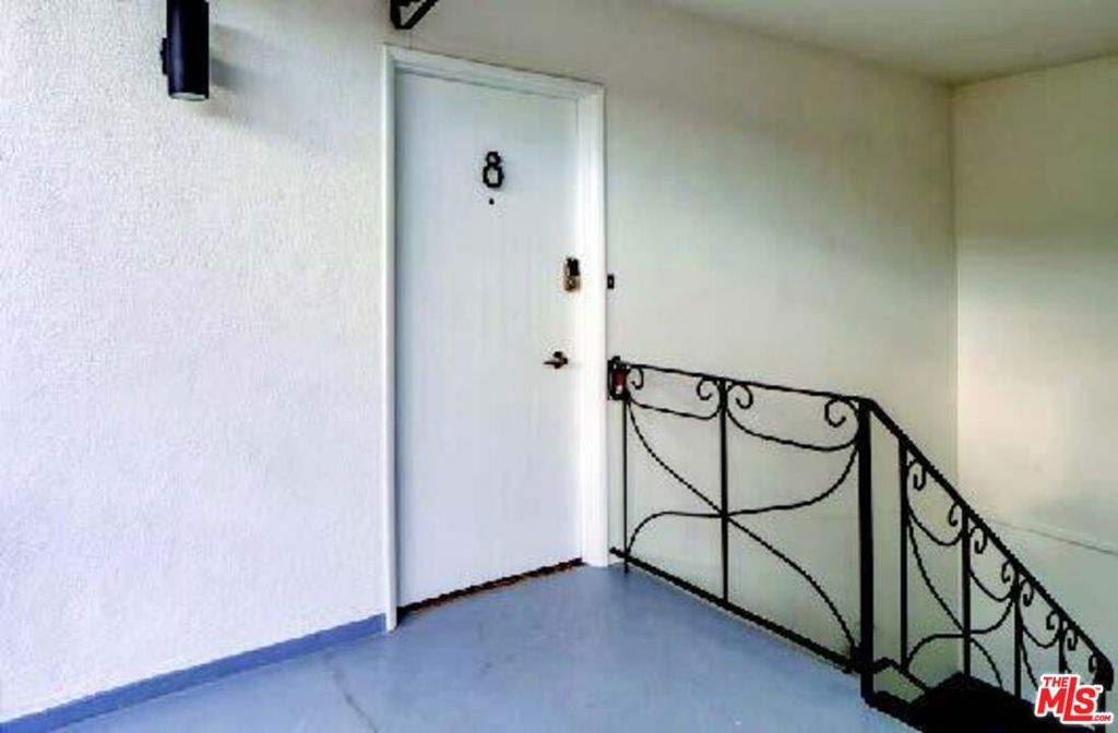 8261 Norton Avenue, Los Angeles, CA 90046 — photo 3