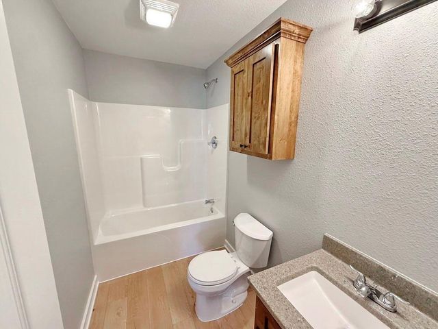 904 S Kirkpatrick Street, El Dorado Springs, MO 64744