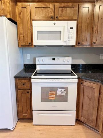 904 S Kirkpatrick Street, El Dorado Springs, MO 64744