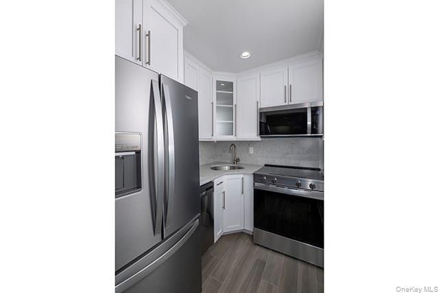 425 Newbridge Road 46, East Meadow, NY 11554