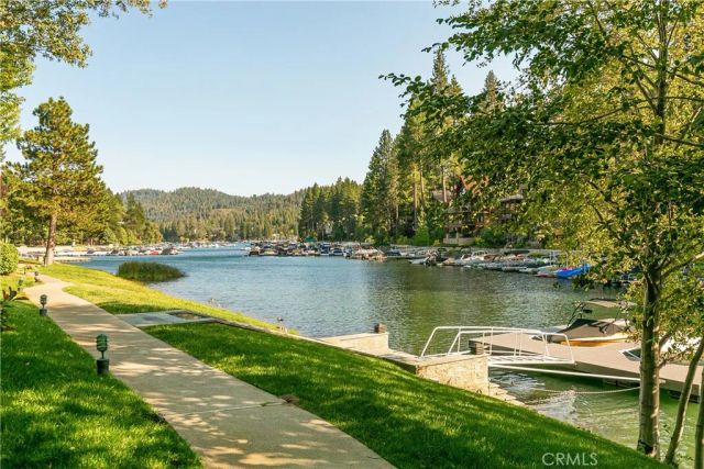 27657 Peninsula Drive 131, Lake Arrowhead, CA 92352