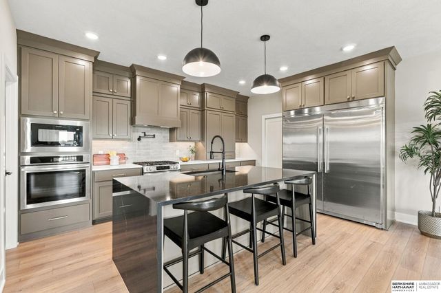 4509 N 213th Street, Elkhorn, NE 68022