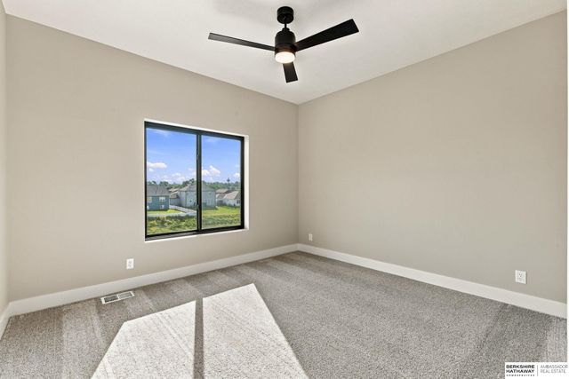 4509 N 213th Street, Elkhorn, NE 68022