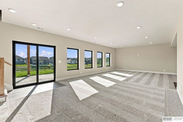 4509 N 213th Street, Elkhorn, NE 68022