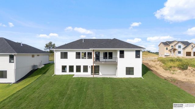 4509 N 213th Street, Elkhorn, NE 68022