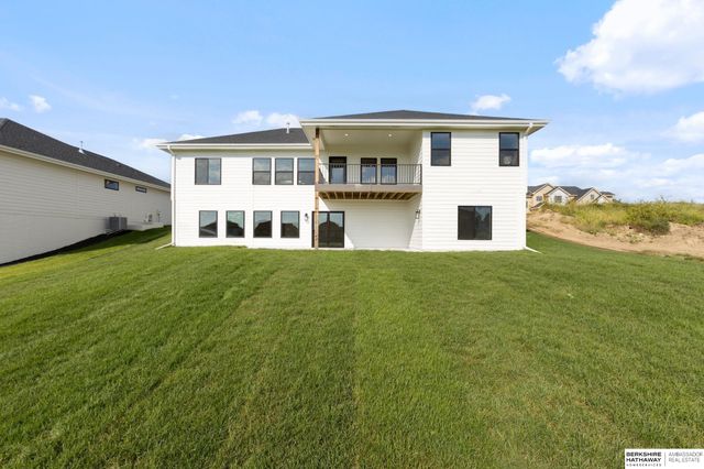 4509 N 213th Street, Elkhorn, NE 68022
