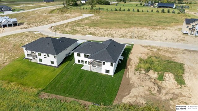 4509 N 213th Street, Elkhorn, NE 68022
