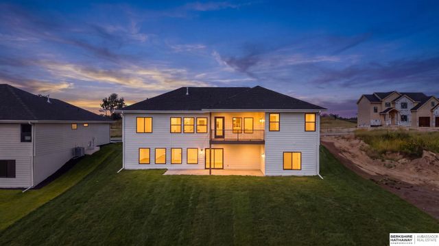 4509 N 213th Street, Elkhorn, NE 68022