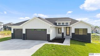 4509 N 213th Street, Elkhorn, NE 68022