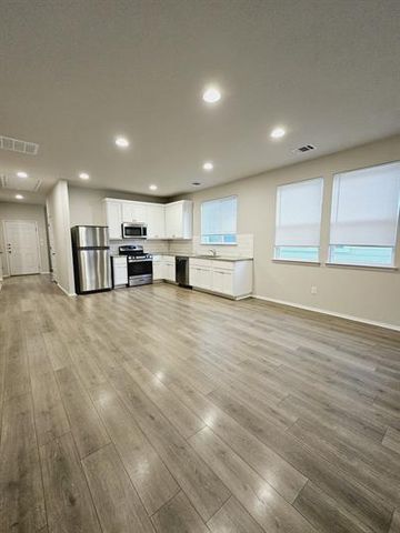 1449 GoForth RD, Kyle, TX 78640