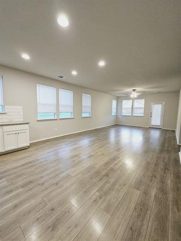 1449 GoForth RD, Kyle, TX 78640