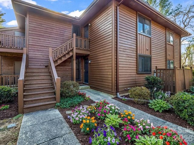 520 Courtwood Lane 8, Hendersonville, NC 28739
