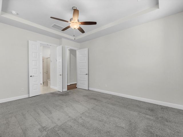 11811 St Augustine Drive, Mont Belvieu, TX 77535