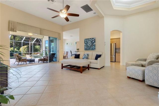 20000 Seadale CT, Estero, FL 33928