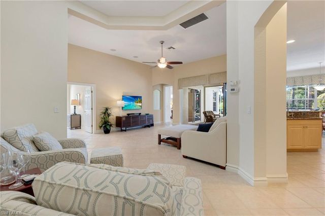 20000 Seadale CT, Estero, FL 33928