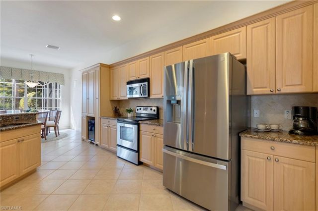 20000 Seadale CT, Estero, FL 33928